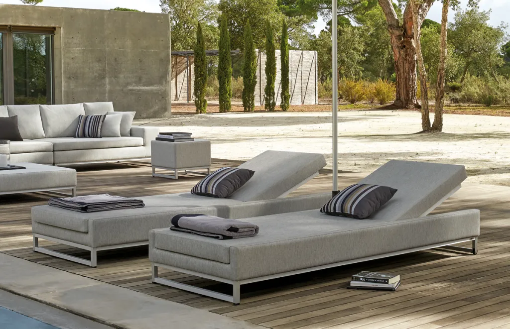 Sun Lounge